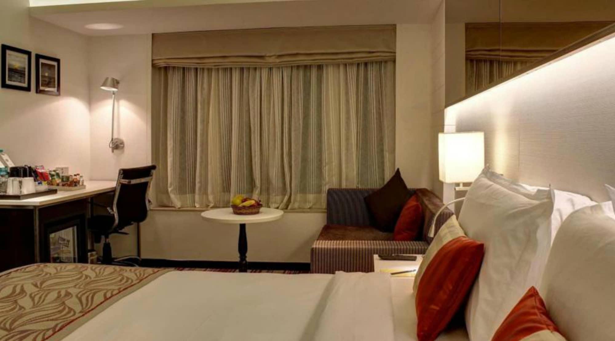 The Sahil Hotel Bombay Eksteriør billede