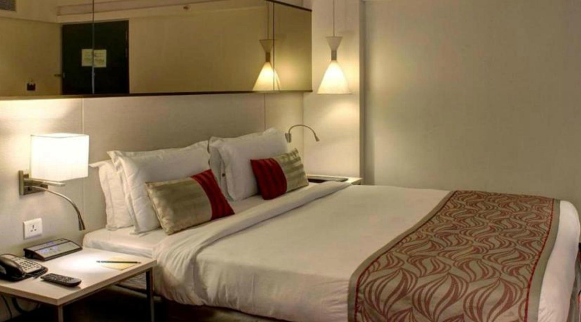 The Sahil Hotel Bombay Eksteriør billede