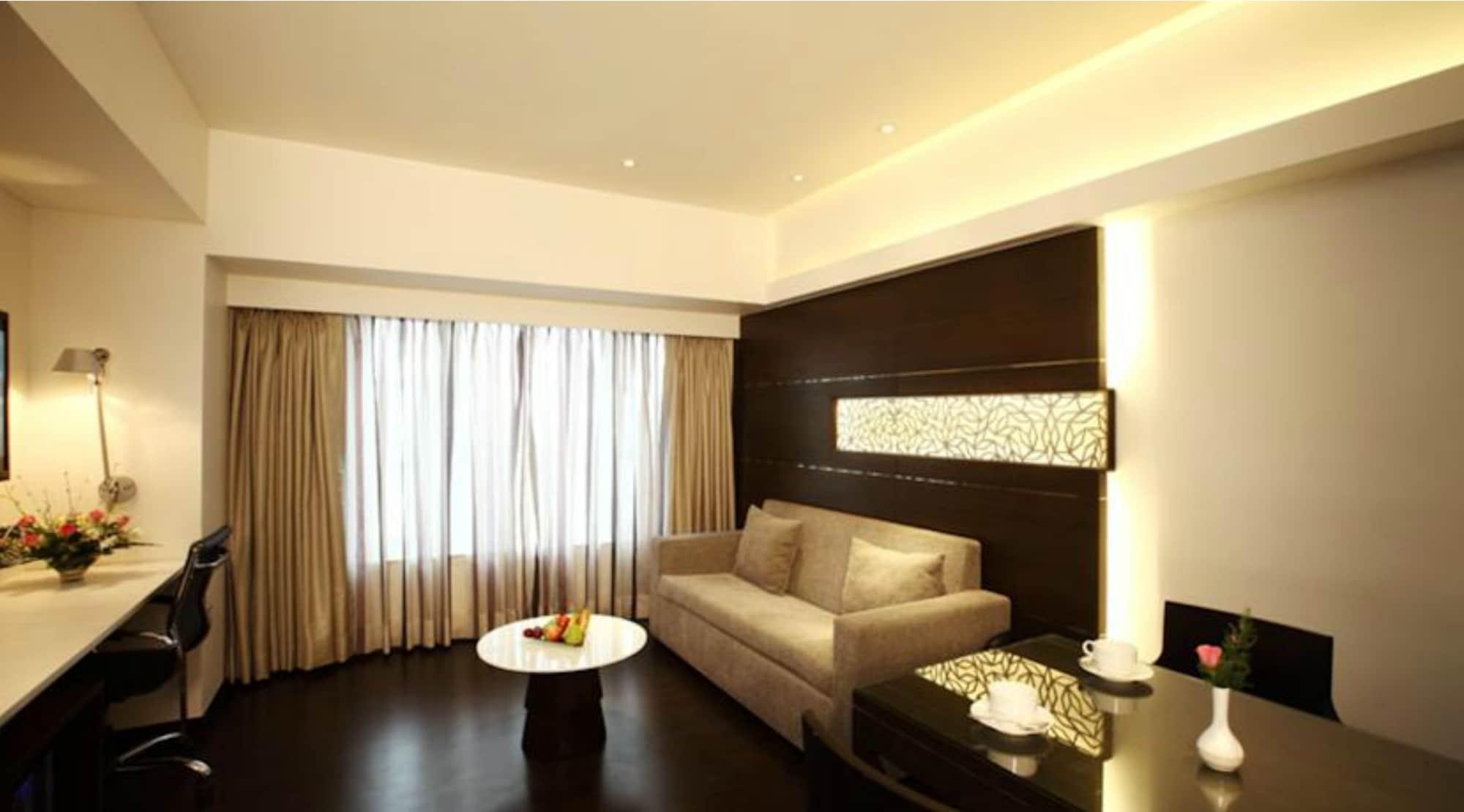 The Sahil Hotel Bombay Eksteriør billede