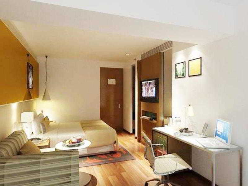 The Sahil Hotel Bombay Eksteriør billede