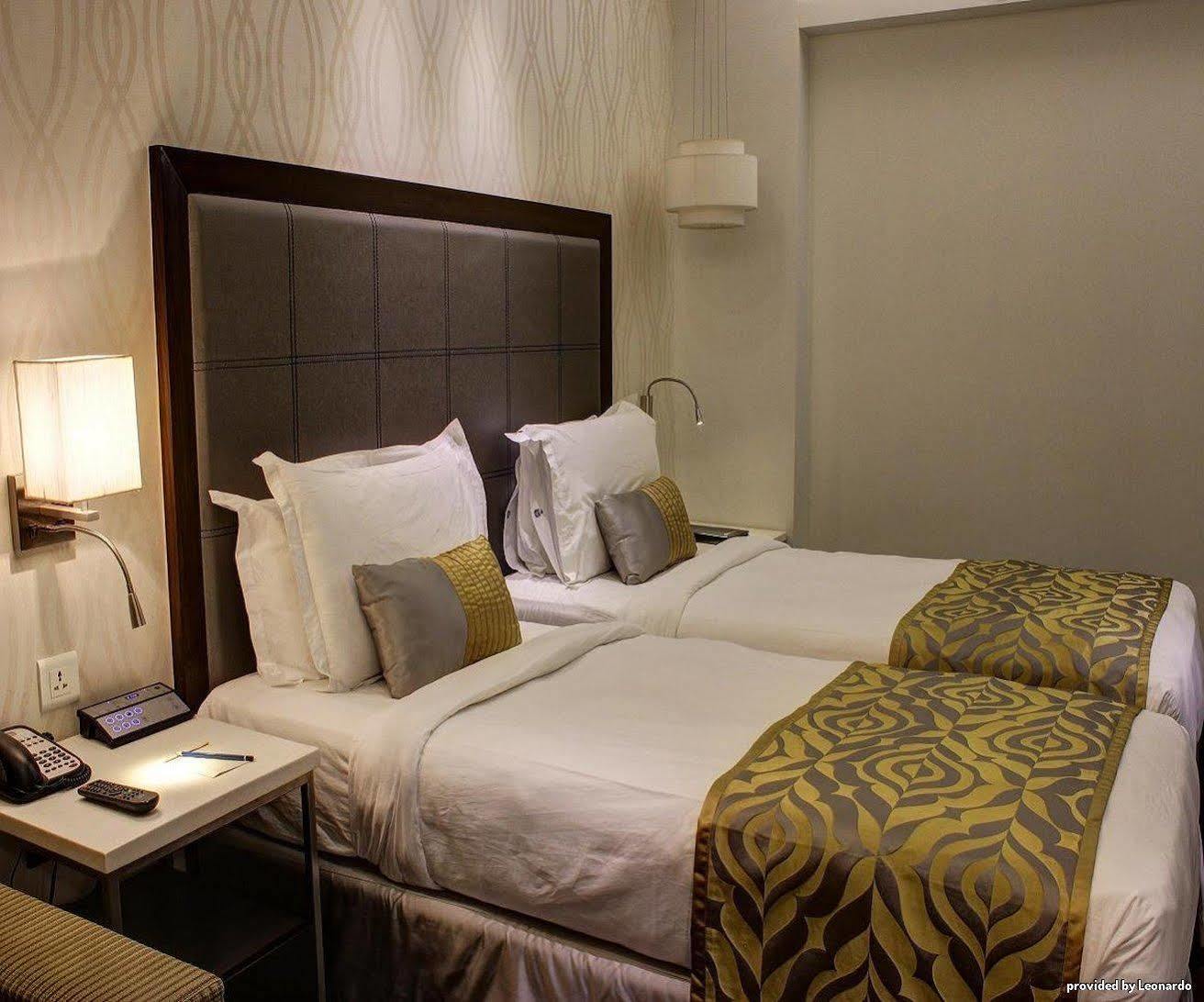 The Sahil Hotel Bombay Eksteriør billede